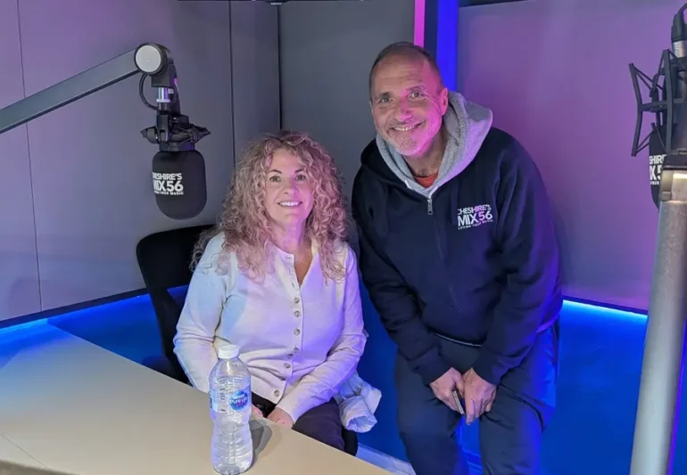 kays cat club warrington cat sitting MIX56