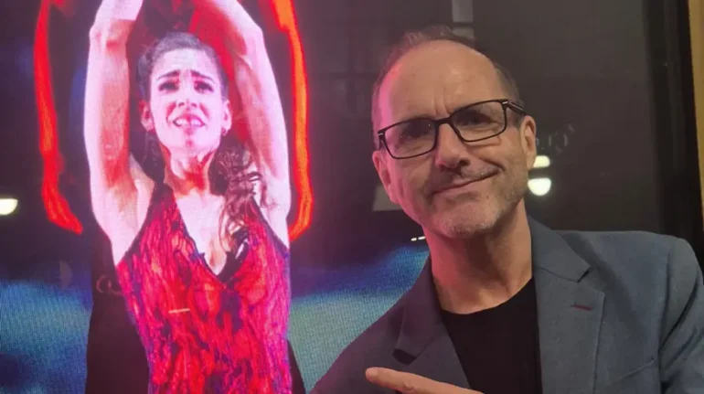 Carmen manchester opera house phil roberts review for MIX56