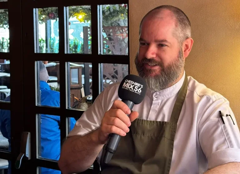 David Scanlan Upstairs at the Grill Chester MIX56