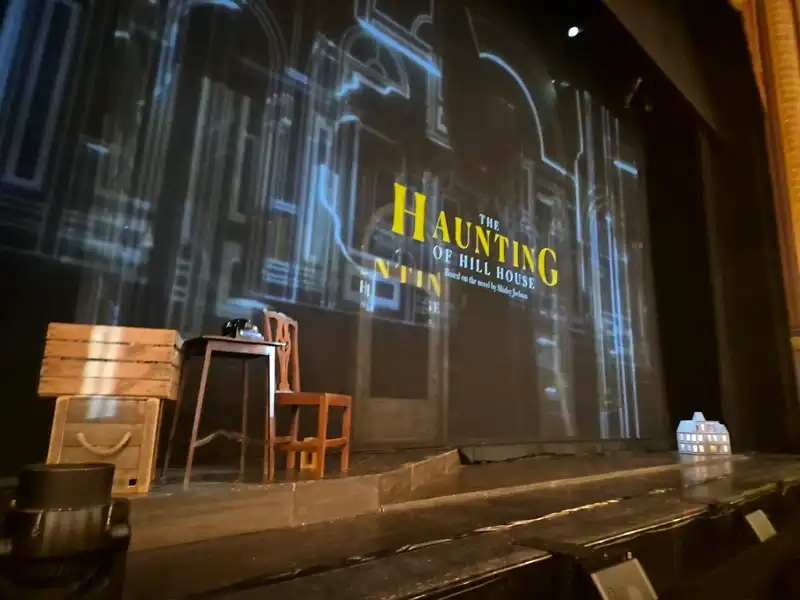 hunting of hill house manchester review by phil roberts MIX56 cheshire
