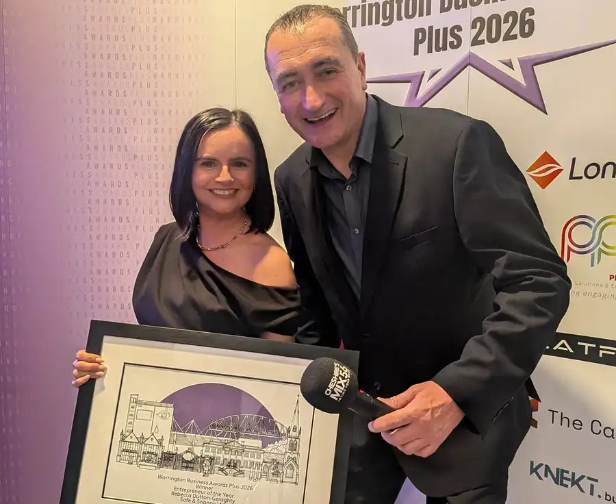 rebecca dutton geraghty safe and snappy won entrepeneur of the year MIX56 business awards